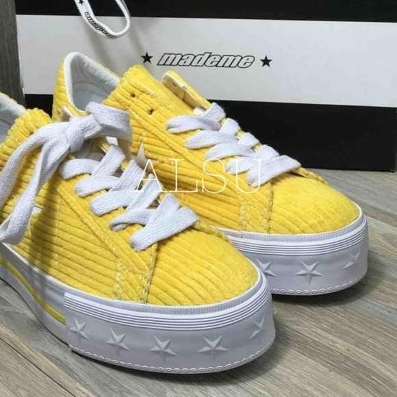 NWT Converse One Star Platform Ox Vibrant Yellow - Picture 5 of 7